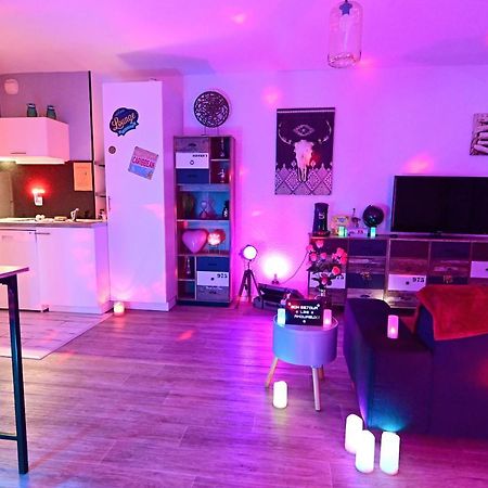 Luxe Sauna Privatif Et Grand Bain Jacuzzi A Deux A Biscarosse Plage Pour Nuit Romantique Avec Decoration Led Et Bougies Біскарросс Екстер'єр фото