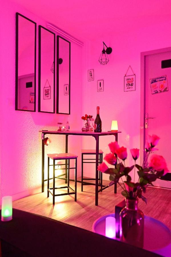 Luxe Sauna Privatif Et Grand Bain Jacuzzi A Deux A Biscarosse Plage Pour Nuit Romantique Avec Decoration Led Et Bougies Біскарросс Екстер'єр фото